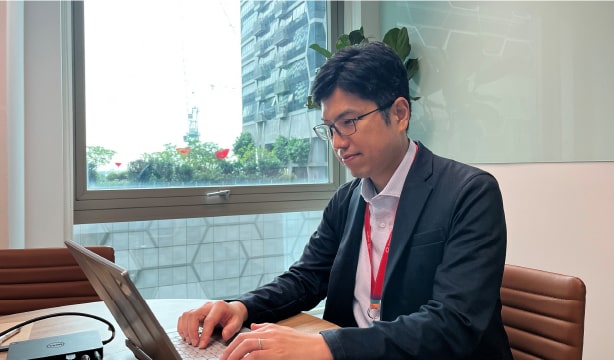 東京・国際業務部とオンライン会議