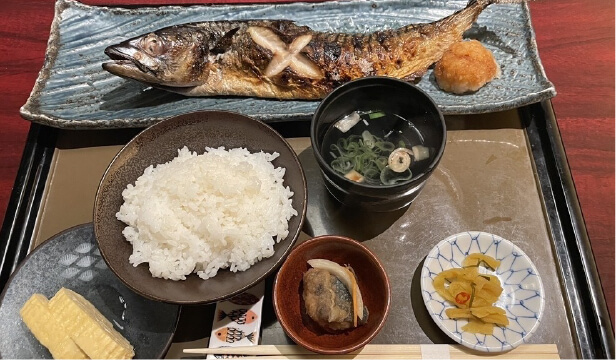 昼食