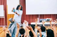 放課後児童クラブで子どもたちが活動する様子のイメージ