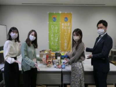 フードドライブで食品を収集して寄贈する取り組みのイメージ