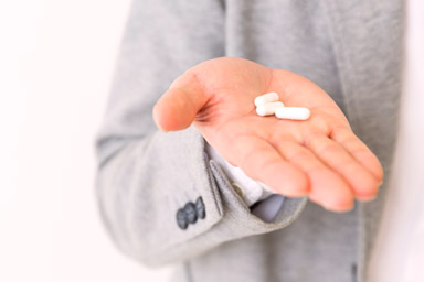 同じ花粉症の薬なら病院も薬局も支払う金額は同じくらいってホント？？