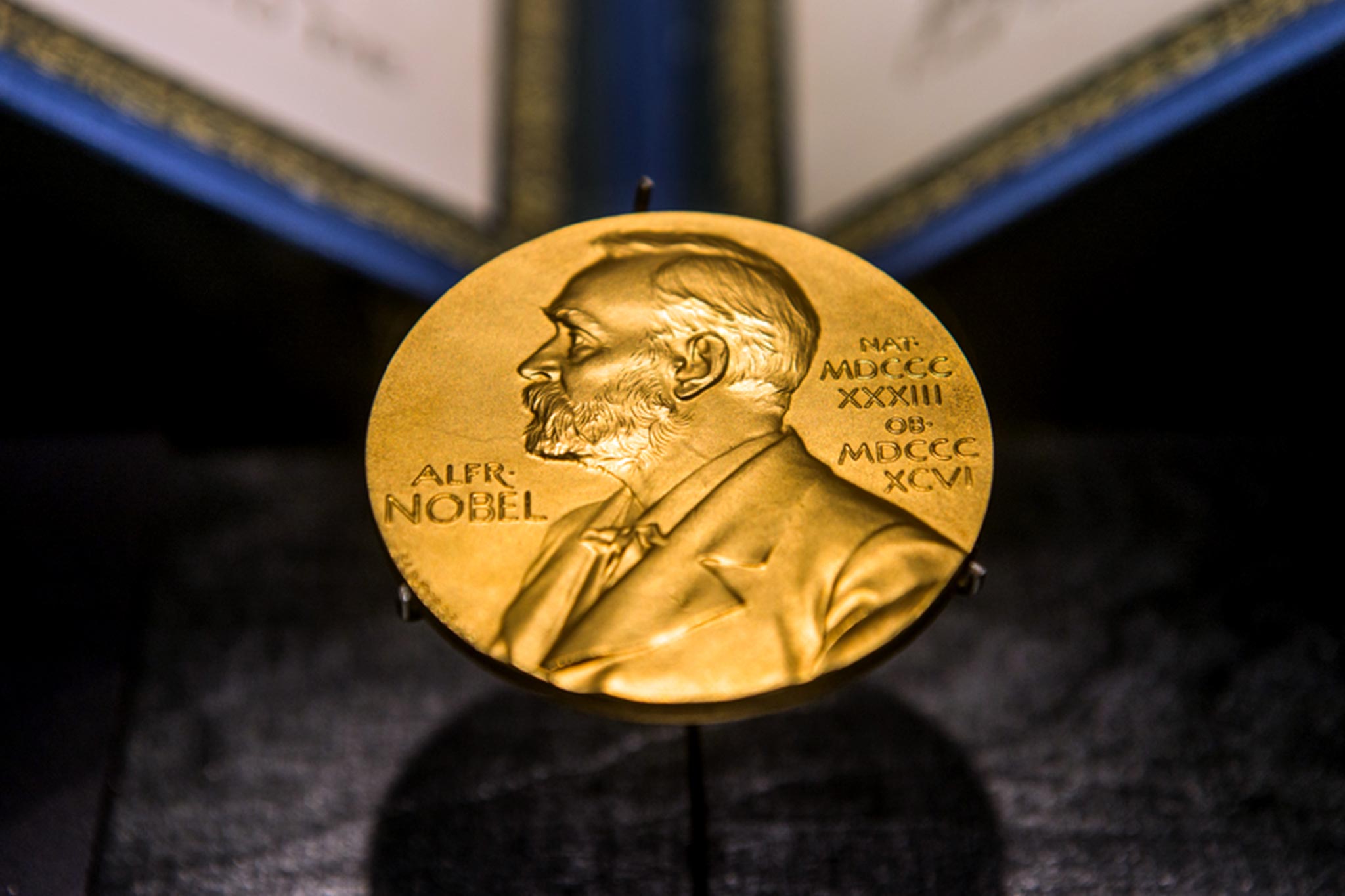 ノーベル賞受賞者とお金